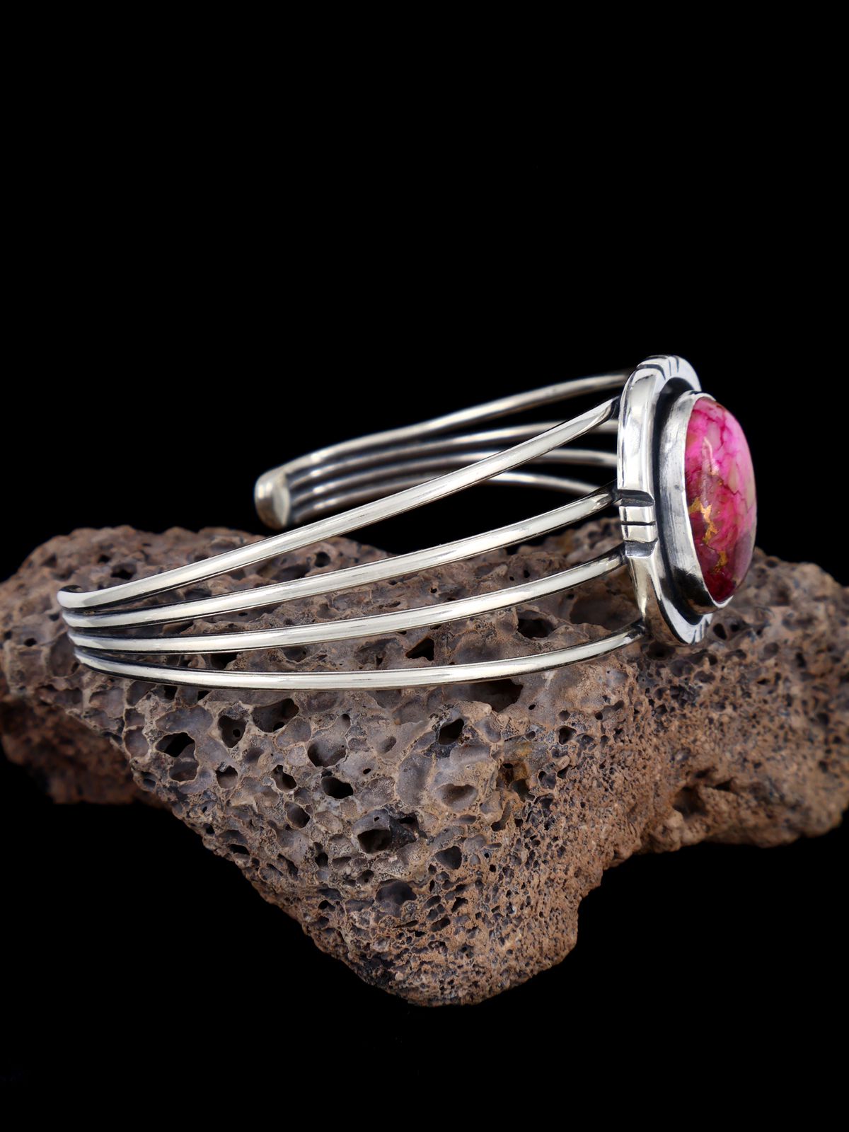 Native American Sterling Silver Compressed Spiny Oyster Bracelet
