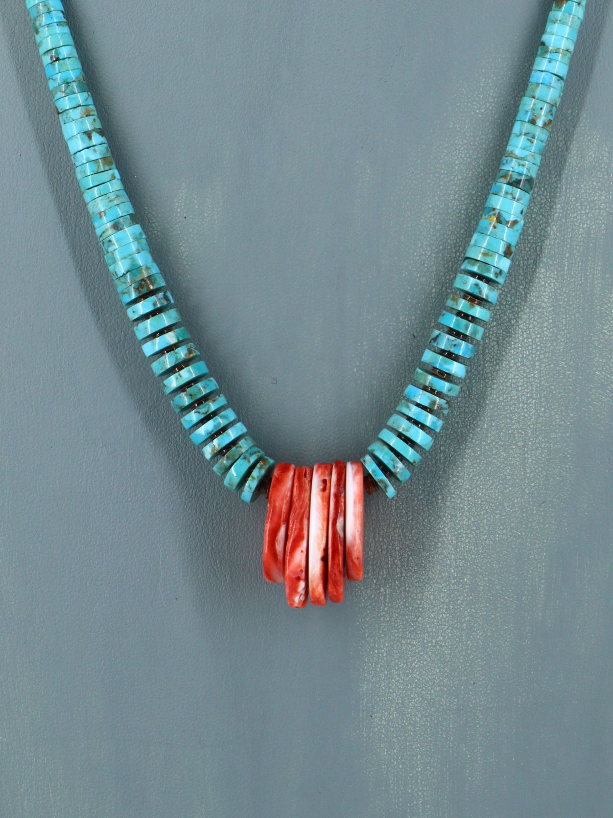 Native American Graduated Turquoise and Spiny Oyster Necklace