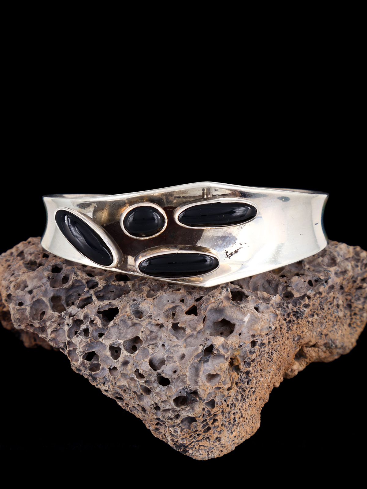 Estate Native American Sterling Silver Onyx Bracelet