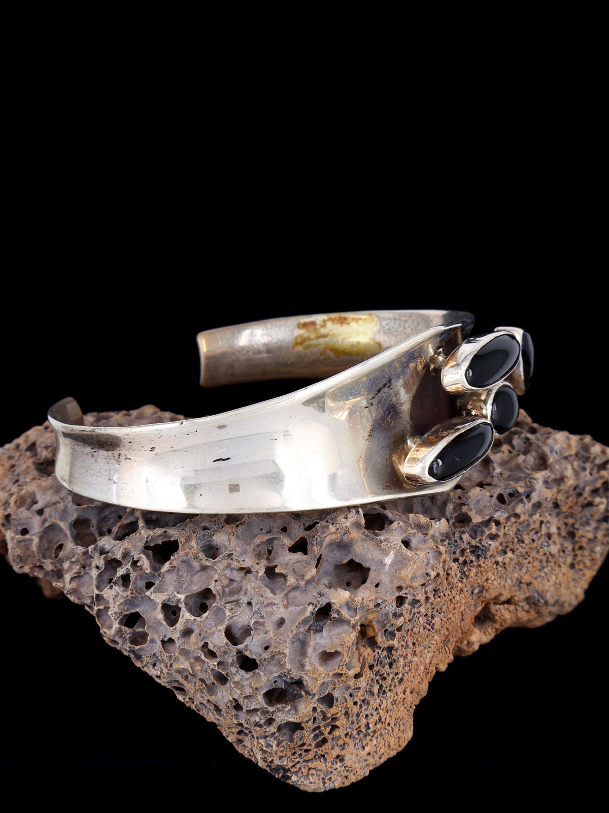 Estate Native American Sterling Silver Onyx Bracelet