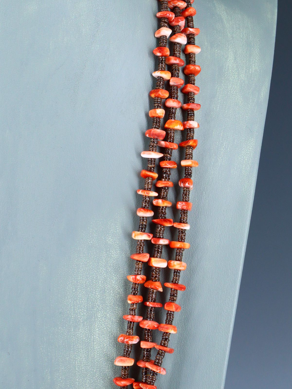 Native American Spiny Oyster Triple Strand Necklace