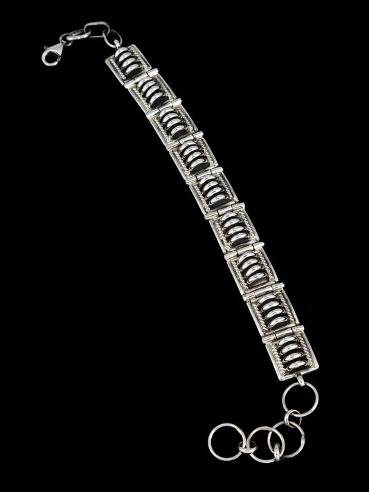 Native American Sterling Silver Sculpted Link Bracelet