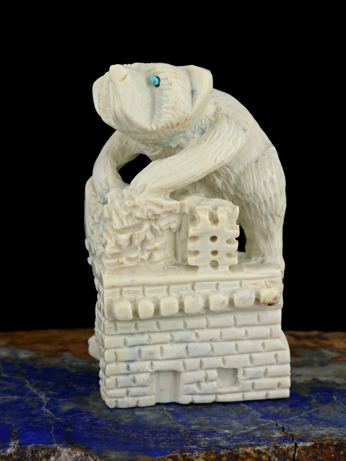 Serpentine Pueblo Bear Zuni Fetish