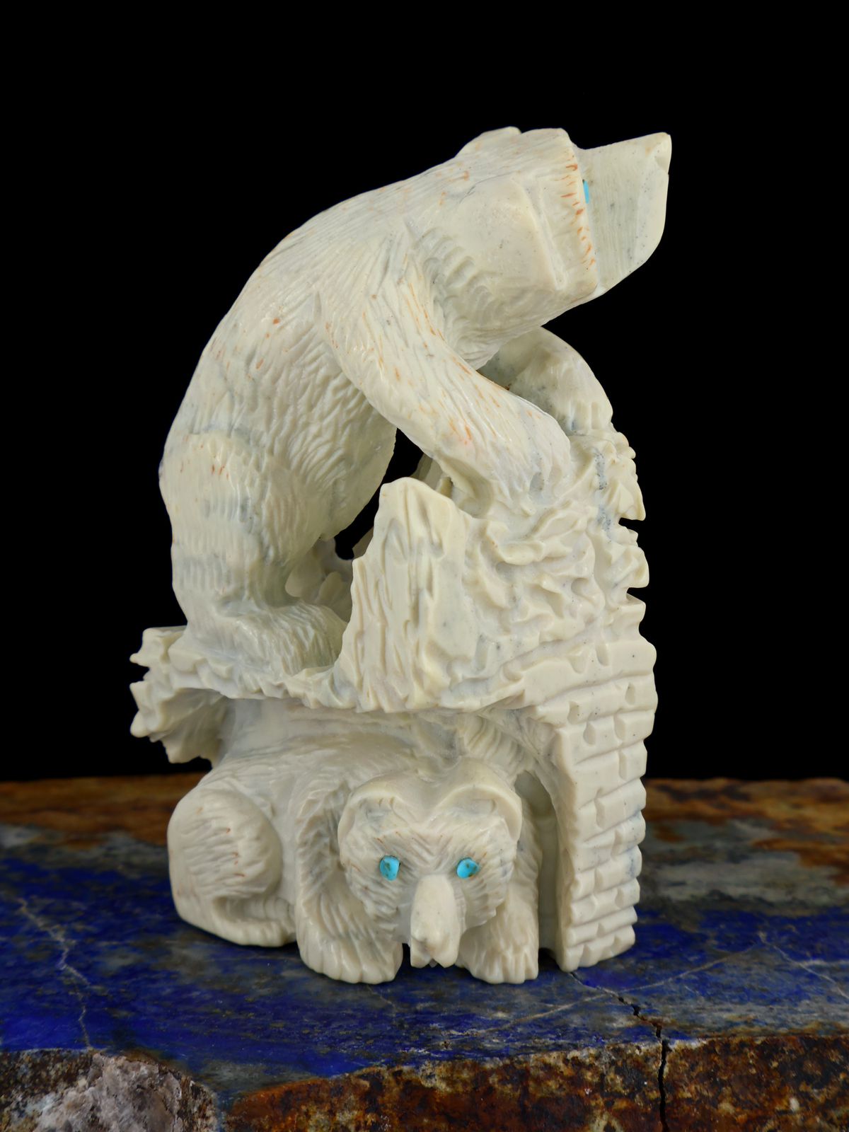 Serpentine Pueblo Bear Zuni Fetish